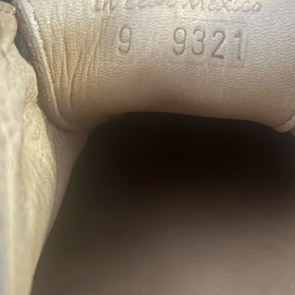 Womens Classic Leather Brogues - Picture 4 of 4